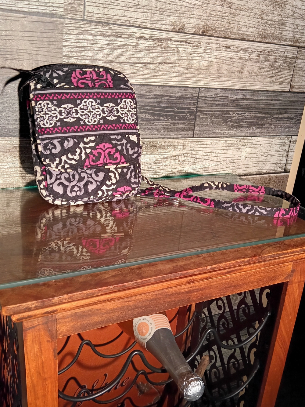 Vera Bradley Mini Hipster, Crossbody Bag in Black & Pink - Quilted Pattern